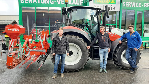 Maschinenübergabe Voithofer Anton und Bernhard