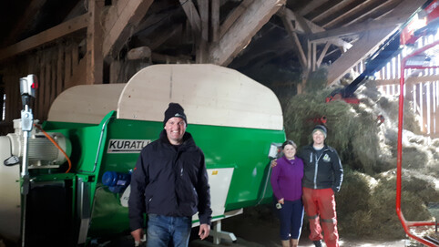Maschinenübergabe Familie Freudenthaler