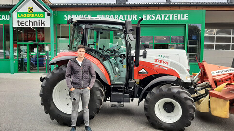 Maschinenübergabe Familie Maier